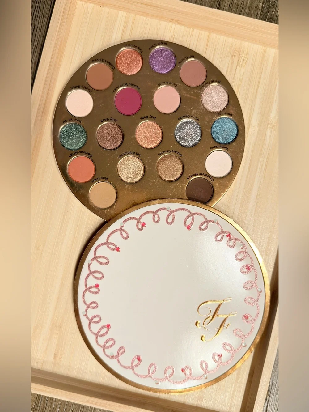 Brand New Too Faced Let It Snow Girl 3 Palette Holiday Set Rare 2019